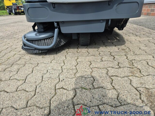 Hako Sweepmaster 1500RH Kehr- Flächen Hallenreiniger - Varredora urbana: foto 2 Hako Sweepmaster 1500RH Kehr- Flächen Hallenreiniger - Varredora urbana: foto 2