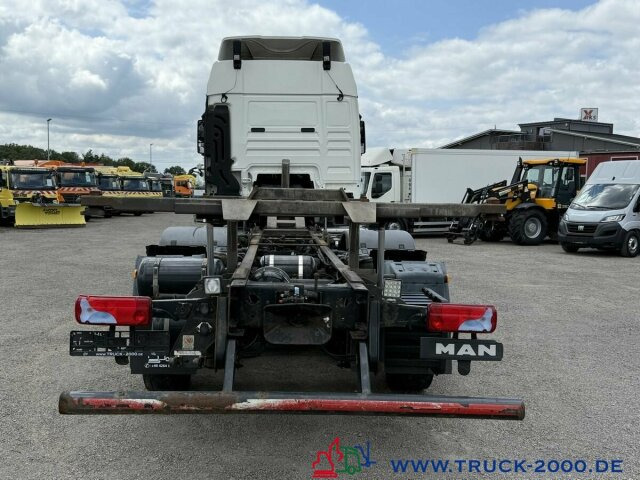 MAN TGX 26.480 XLX Haus Bett hydr Hub Multi Wechsler - Camião transportador de contêineres/ Caixa móvel: foto 3 MAN TGX 26.480 XLX Haus Bett hydr Hub Multi Wechsler - Camião transportador de contêineres/ Caixa móvel: foto 3
