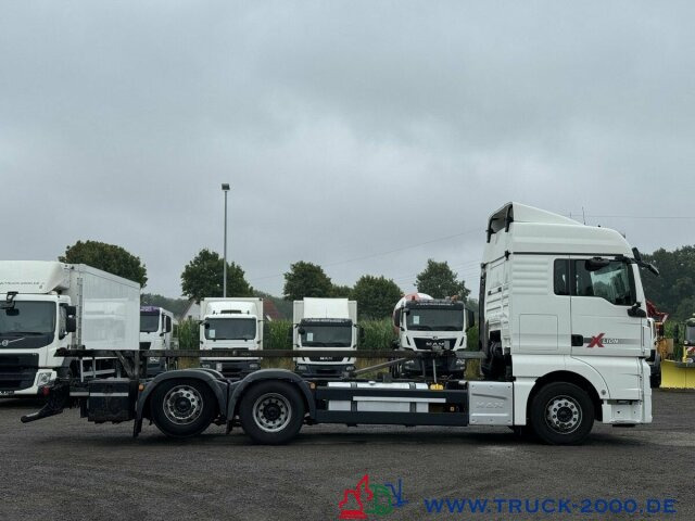 Camião transportador de contêineres/ Caixa móvel MAN TGX 26.500 XLX Haus Bett hydr Hub Multi Wechsler: foto 9