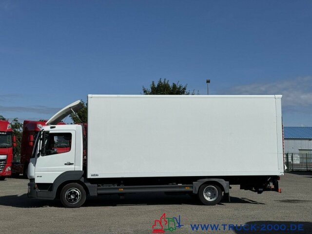 Mercedes-Benz Atego 818 Koffer LBW DHOLLANDIA 1.000kg 3 Sitze - Carrinha de contentor: foto 2 Mercedes-Benz Atego 818 Koffer LBW DHOLLANDIA 1.000kg 3 Sitze - Carrinha de contentor: foto 2