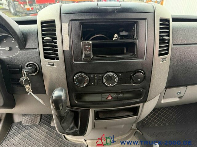 Mercedes-Benz Sprinter 516 Fahrtec RTW Luftfederung Retarder - Ambulância: foto 5 Mercedes-Benz Sprinter 516 Fahrtec RTW Luftfederung Retarder - Ambulância: foto 5