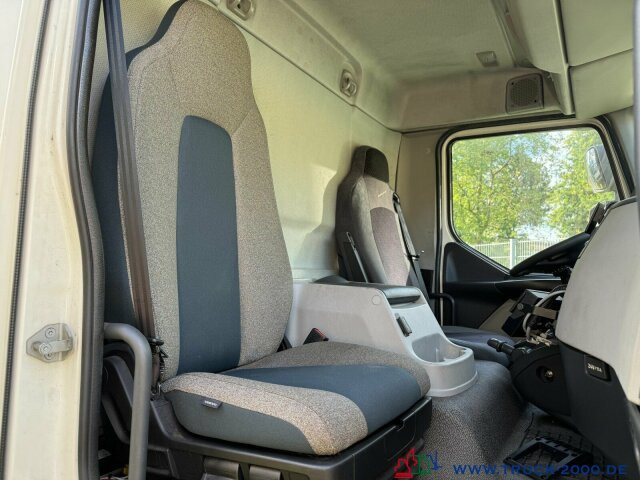 Volvo FL16 250 Tiefkühler MOTORSCHADEN / ENGINE BROKEN - Camião frigorífico: foto 2 Volvo FL16 250 Tiefkühler MOTORSCHADEN / ENGINE BROKEN - Camião frigorífico: foto 2