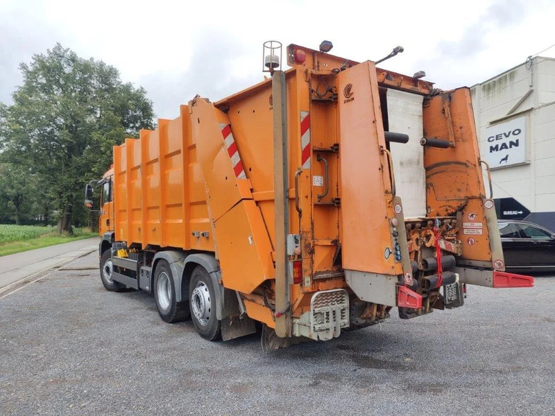 MAN TGA 26.320 6x2 garbage truck ZOELLER - Caminhão de lixo: foto 4 MAN TGA 26.320 6x2 garbage truck ZOELLER - Caminhão de lixo: foto 4