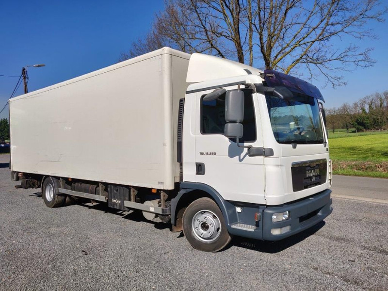 MAN TGL 12.220 TGL 12.220 bakwagen met laadklep euro5 - Camião furgão: foto 2 MAN TGL 12.220 TGL 12.220 bakwagen met laadklep euro5 - Camião furgão: foto 2