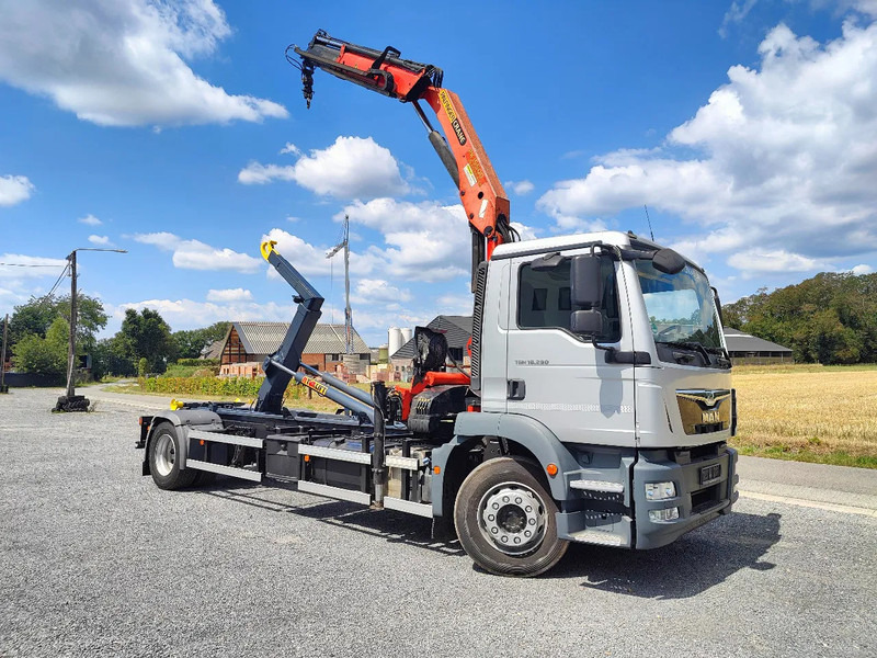 MAN TGM 18.290 4x2 Euro 6 + Crane Palfinger PK15500 - Camião polibenne, Camião grua: foto 2 MAN TGM 18.290 4x2 Euro 6 + Crane Palfinger PK15500 - Camião polibenne, Camião grua: foto 2