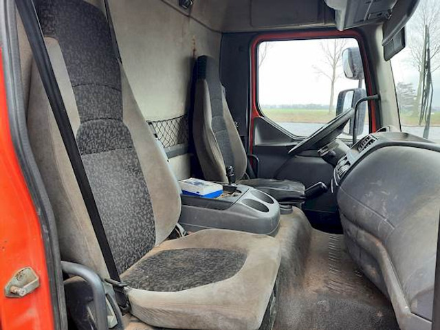 DAF LF45.220 - Camião de caixa aberta/ Plataforma: foto 5 DAF LF45.220 - Camião de caixa aberta/ Plataforma: foto 5