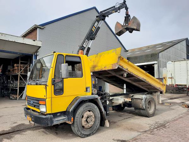 Ford CARGO 1213 - Camião basculante: foto 1 Ford CARGO 1213 - Camião basculante: foto 1