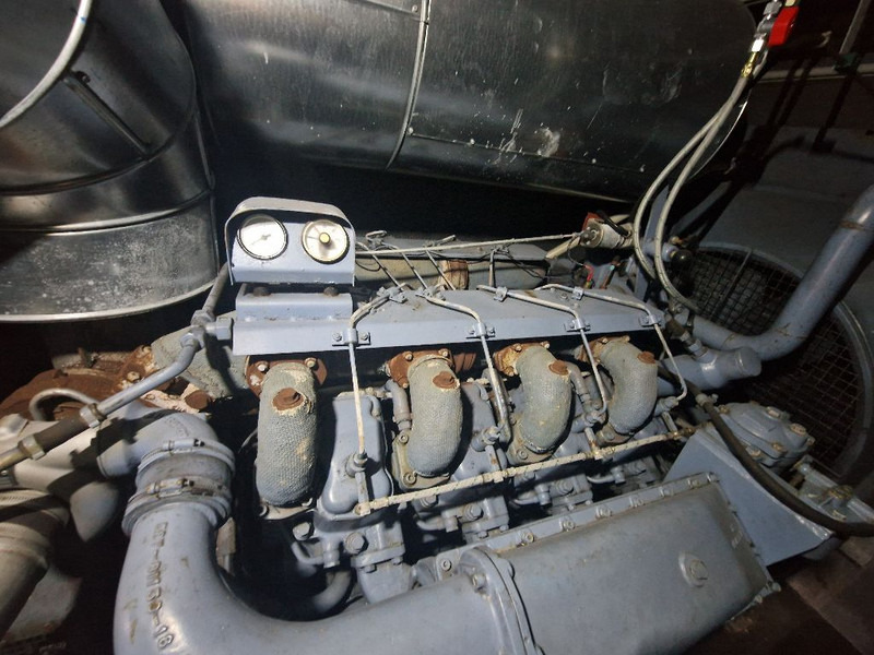 Hanomag HENSCHEL 8V1516AC - Gerador elétrico: foto 4 Hanomag HENSCHEL 8V1516AC - Gerador elétrico: foto 4