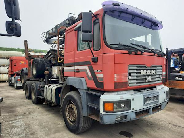 MAN 27.464 6X4 - Camião de transporte de madeira: foto 4 MAN 27.464 6X4 - Camião de transporte de madeira: foto 4
