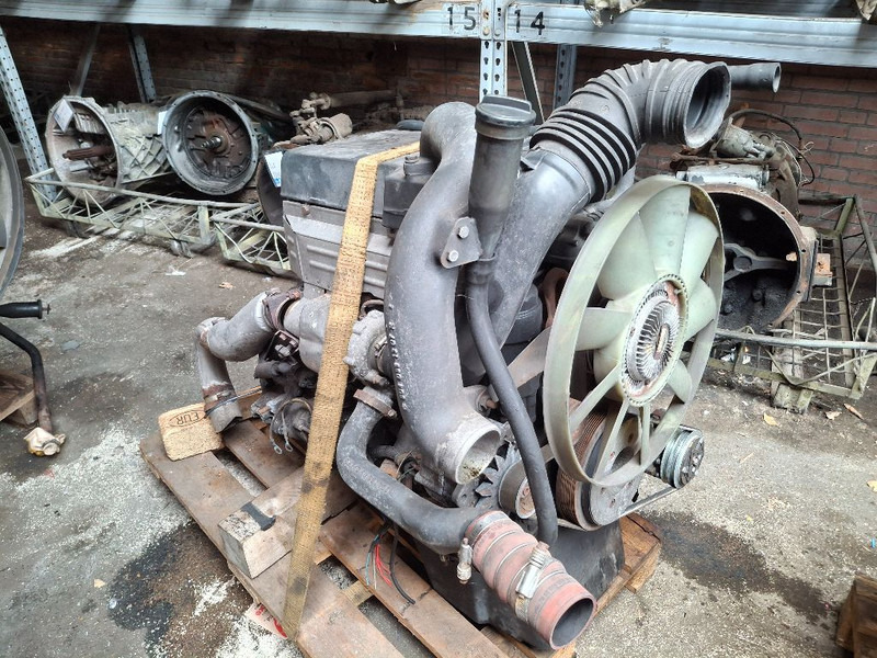 Mercedes-Benz OM904LA - Motor: foto 5 Mercedes-Benz OM904LA - Motor: foto 5