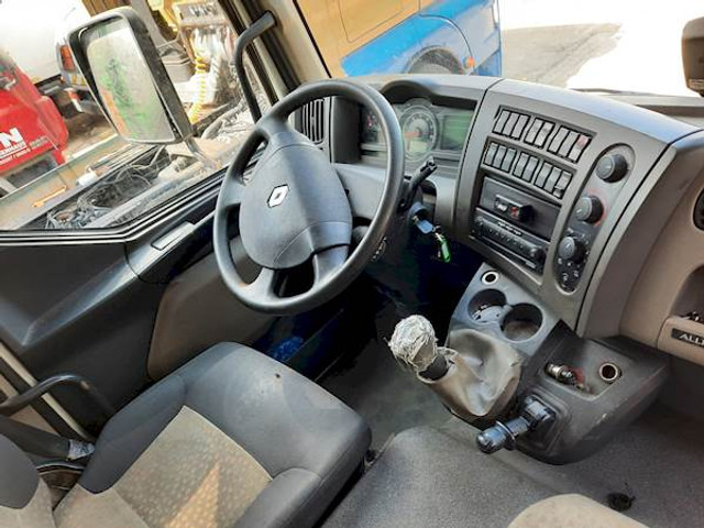 Renault MIDLUM 220 - Camião furgão: foto 4 Renault MIDLUM 220 - Camião furgão: foto 4