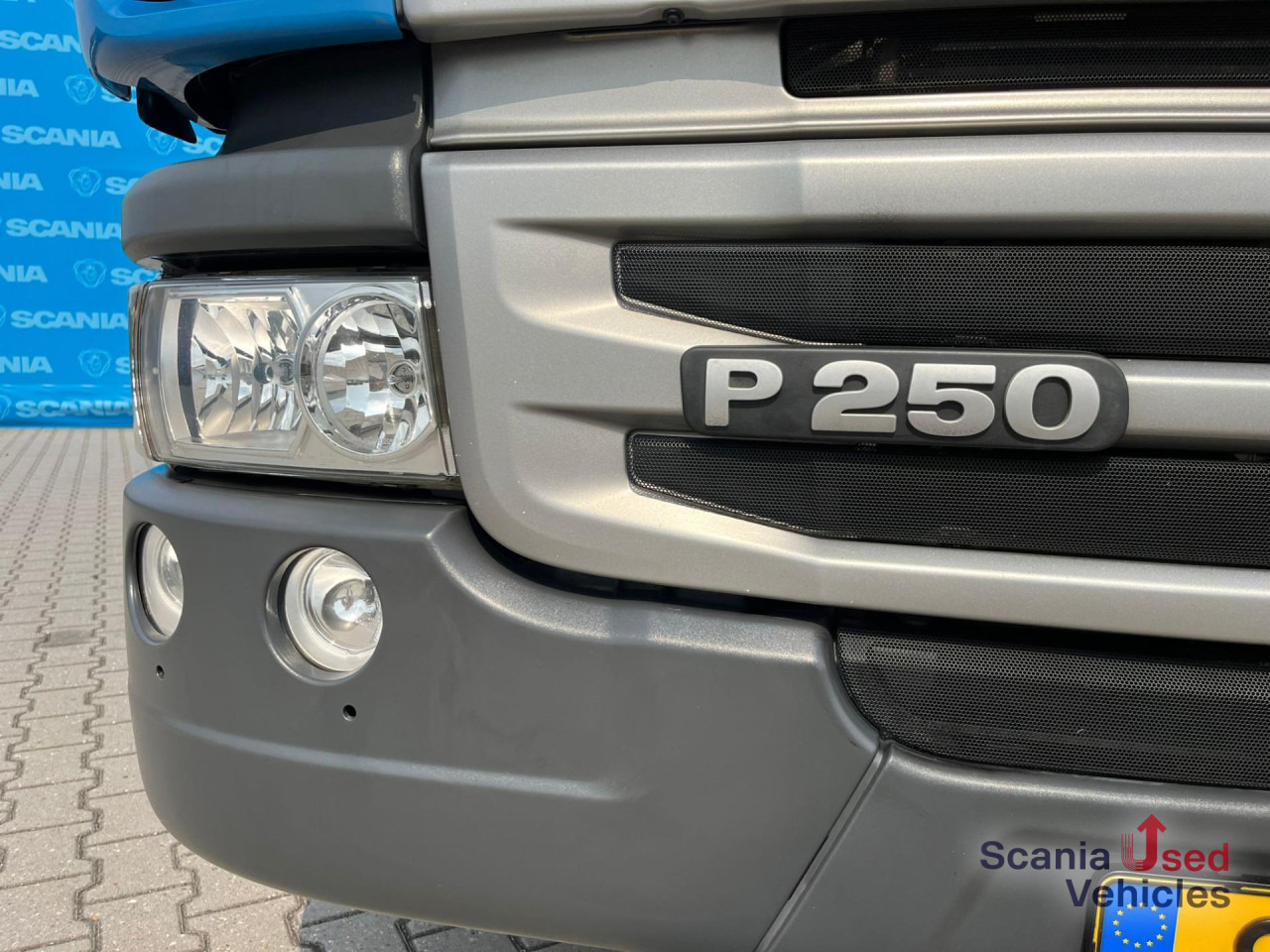 Camião furgão SCANIA P 250 DB4x2MNA AIRCO TAILLIFT 1.5T BOX 675X250X235: foto 11