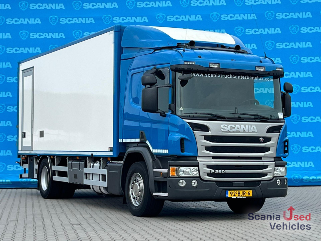 Camião furgão SCANIA P 250 DB4x2MNA AIRCO TAILLIFT 1.5T BOX 675X250X235: foto 8