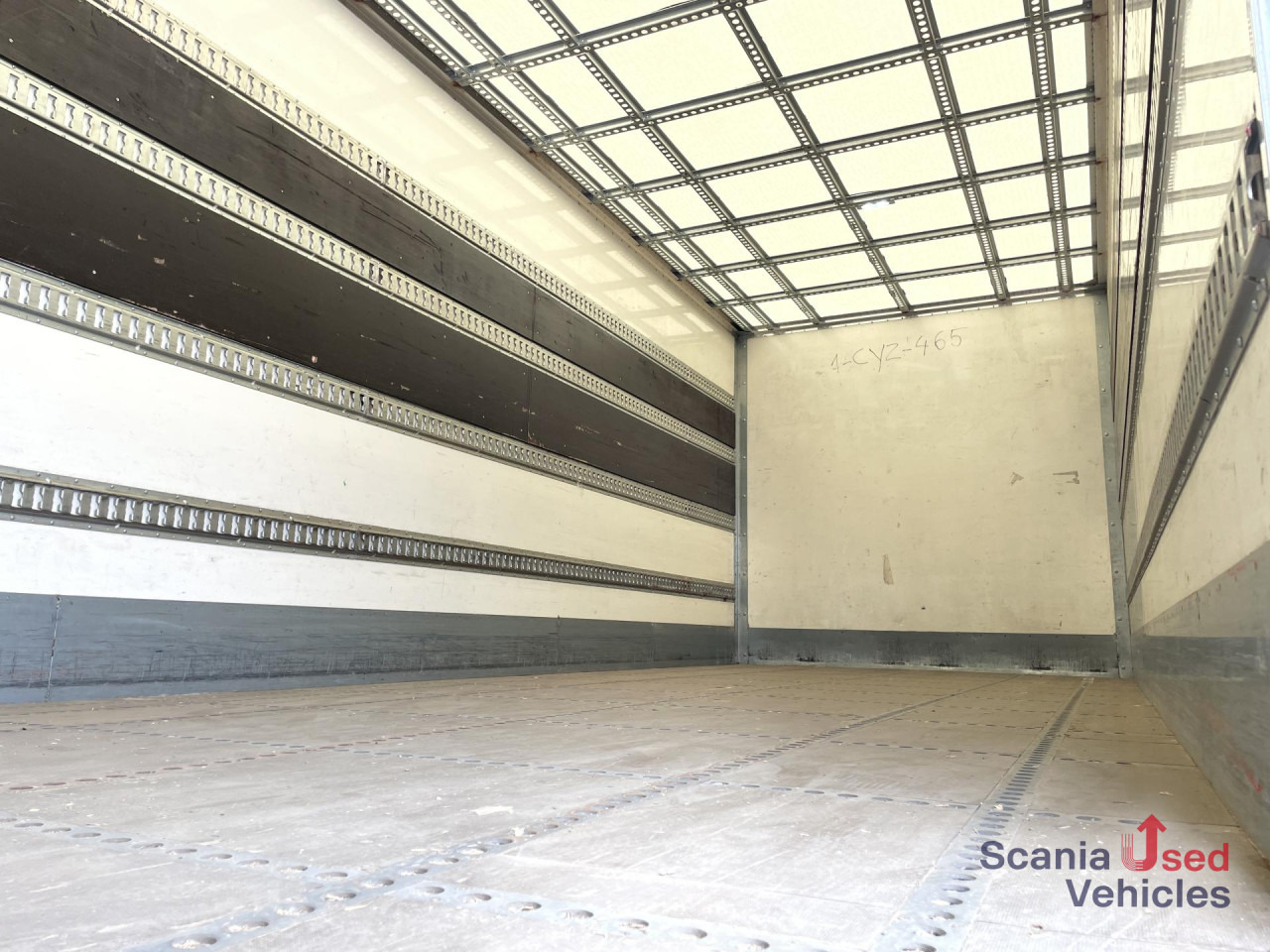 SCANIA P 320 DB6x2*4MNB RETARDER FULL AIR 8T TAIL LIFT AC - Camião furgão: foto 2 SCANIA P 320 DB6x2*4MNB RETARDER FULL AIR 8T TAIL LIFT AC - Camião furgão: foto 2