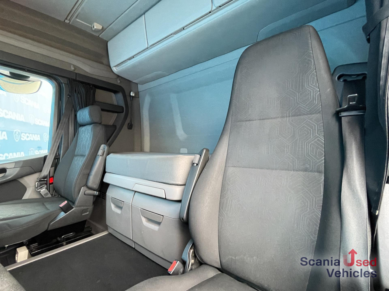 SCANIA R 410 A4x2NA RETARDER ADR FL LED ACC - Tractor: foto 5 SCANIA R 410 A4x2NA RETARDER ADR FL LED ACC - Tractor: foto 5