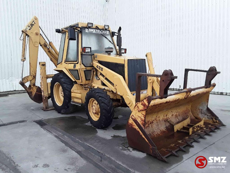 Caterpillar 428 - Retroescavadeira: foto 1 Caterpillar 428 - Retroescavadeira: foto 1