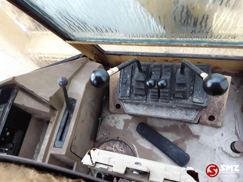 Retroescavadeira Caterpillar 428: foto 9