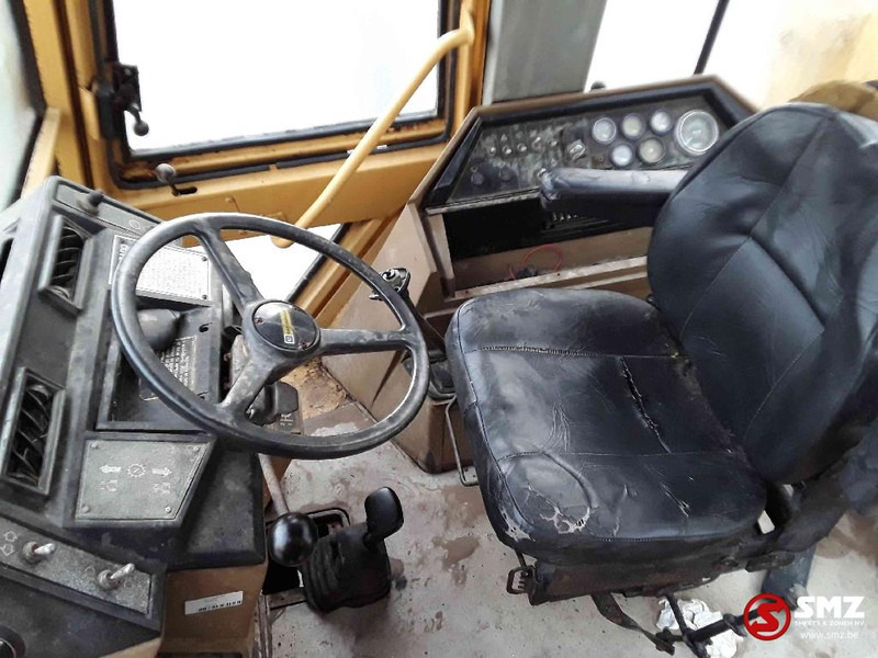 Retroescavadeira Caterpillar 428: foto 7
