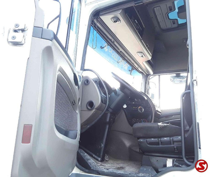 DAF 105 XF 460 6x2 - Camião de caixa aberta/ Plataforma: foto 5 DAF 105 XF 460 6x2 - Camião de caixa aberta/ Plataforma: foto 5
