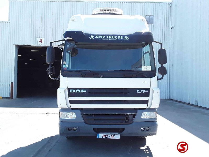 DAF 75 CF 310 manual - Camião chassi: foto 2 DAF 75 CF 310 manual - Camião chassi: foto 2