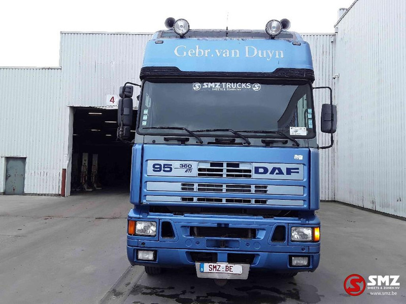 DAF 95 360 ATI SuperSpacecab NL truck - Camião frigorífico: foto 2 DAF 95 360 ATI SuperSpacecab NL truck - Camião frigorífico: foto 2