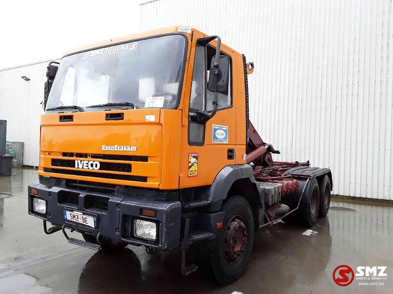 Iveco Trakker 260 E 34 6x4 francais - Camião transportador de contêineres/ Caixa móvel: foto 3 Iveco Trakker 260 E 34 6x4 francais - Camião transportador de contêineres/ Caixa móvel: foto 3