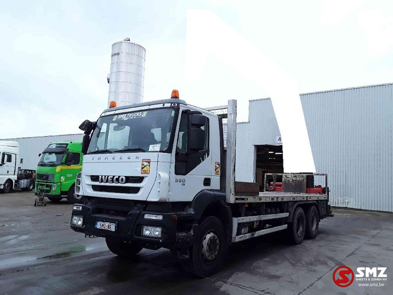 Iveco Trakker 360 6x4 manual chassis - Camião de caixa aberta/ Plataforma, Camião grua: foto 3 Iveco Trakker 360 6x4 manual chassis - Camião de caixa aberta/ Plataforma, Camião grua: foto 3