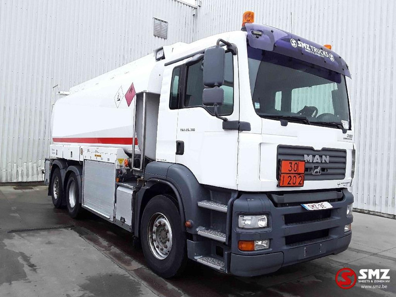 MAN TGA 26.310 18000 L top condition - Caminhão tanque: foto 1 MAN TGA 26.310 18000 L top condition - Caminhão tanque: foto 1