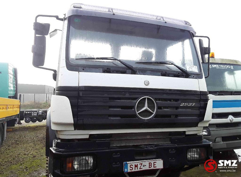 Mercedes-Benz 2527 6x4motor slecht - Camião chassi: foto 2 Mercedes-Benz 2527 6x4motor slecht - Camião chassi: foto 2