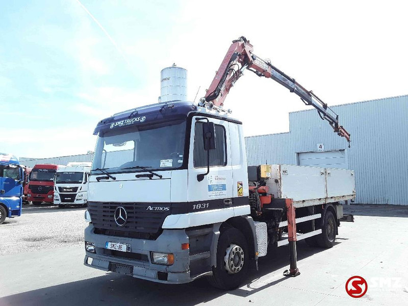 Mercedes-Benz Actros 1831 Atlas Ak140.1A4+remote lames steel 165000km - Camião de caixa aberta/ Plataforma, Camião grua: foto 3 Mercedes-Benz Actros 1831 Atlas Ak140.1A4+remote lames steel 165000km - Camião de caixa aberta/ Plataforma, Camião grua: foto 3