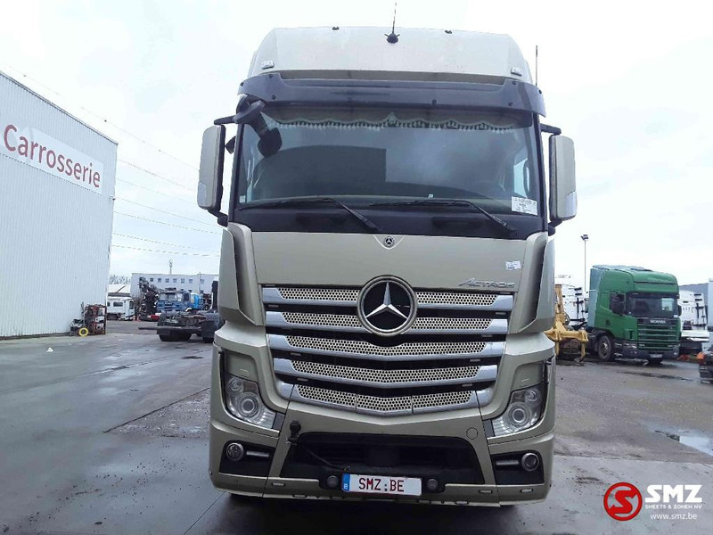 Mercedes-Benz Actros 1851 motor KO broken casse - Camião transportador de contêineres/ Caixa móvel: foto 2 Mercedes-Benz Actros 1851 motor KO broken casse - Camião transportador de contêineres/ Caixa móvel: foto 2
