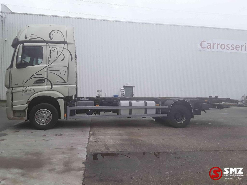 Mercedes-Benz Actros 1851 motor KO broken casse - Camião transportador de contêineres/ Caixa móvel: foto 5 Mercedes-Benz Actros 1851 motor KO broken casse - Camião transportador de contêineres/ Caixa móvel: foto 5