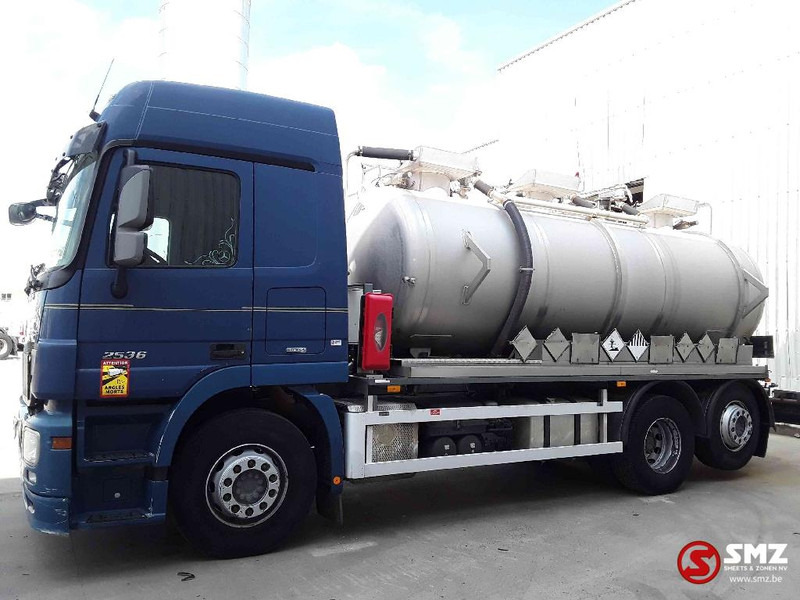 Mercedes-Benz Actros 2536 12400 l chemie tank - Caminhão tanque: foto 5 Mercedes-Benz Actros 2536 12400 l chemie tank - Caminhão tanque: foto 5