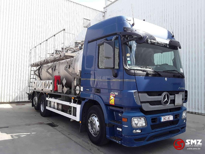 Mercedes-Benz Actros 2536 12400 l chemie tank - Caminhão tanque: foto 1 Mercedes-Benz Actros 2536 12400 l chemie tank - Caminhão tanque: foto 1