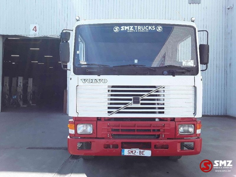 Volvo F 12 France truck air suspension sr 12 gear top - Tractor: foto 2 Volvo F 12 France truck air suspension sr 12 gear top - Tractor: foto 2
