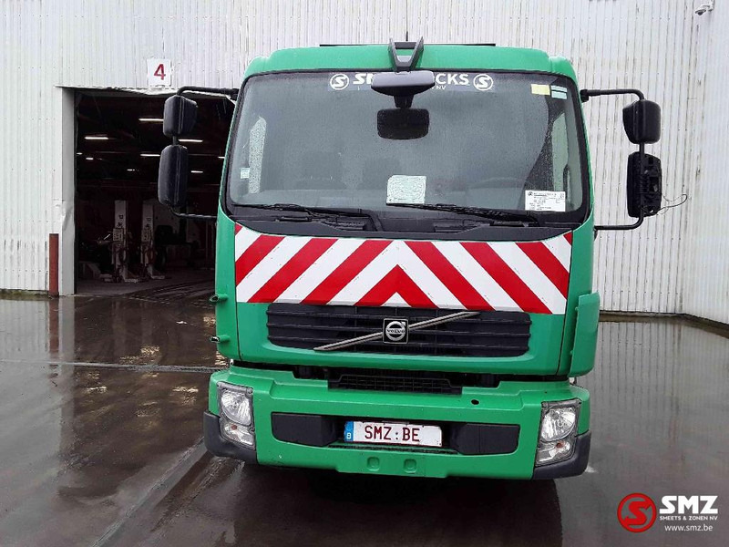 Volvo FL 240 - Caminhão de lixo: foto 2 Volvo FL 240 - Caminhão de lixo: foto 2