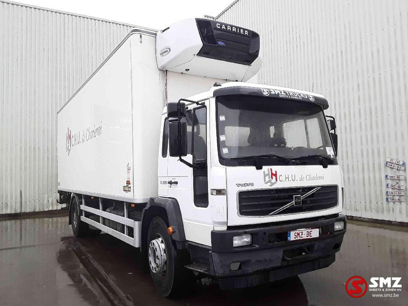 Volvo FL6 220 Carrièr supra 750 - Camião frigorífico: foto 1 Volvo FL6 220 Carrièr supra 750 - Camião frigorífico: foto 1