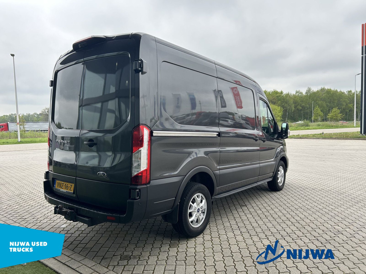Ford Transit 350 L2H3 Limited Trekhaak + Navigatie - Furgão: foto 3 Ford Transit 350 L2H3 Limited Trekhaak + Navigatie - Furgão: foto 3