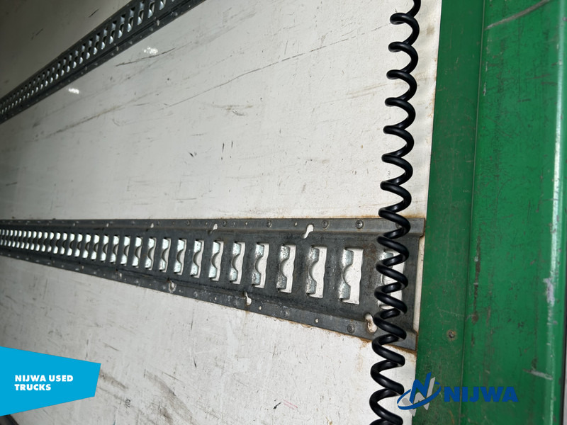 Camião furgão Mercedes-Benz Atego Laadklep + Zijdeur: foto 12