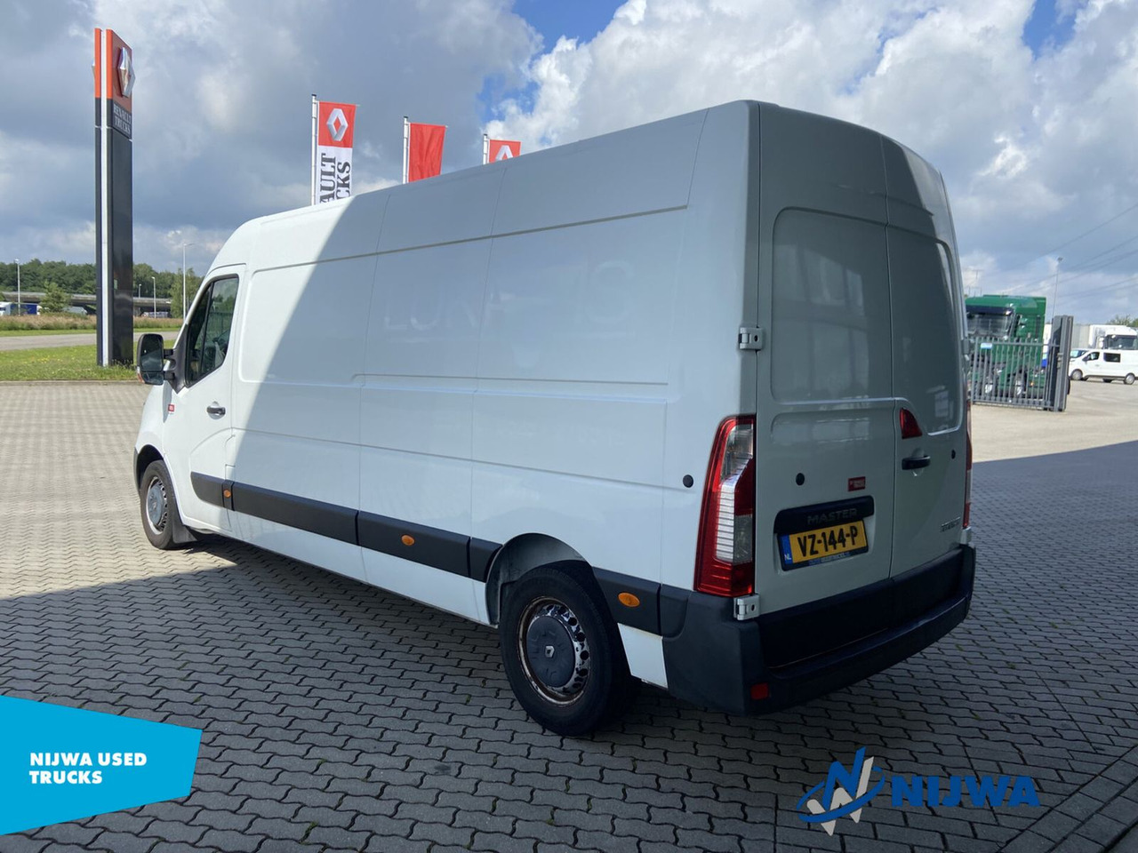 Renault MASTER 130 L3H2 Geïsoleerde bak + koeling Kasten - Furgão: foto 4 Renault MASTER 130 L3H2 Geïsoleerde bak + koeling Kasten - Furgão: foto 4