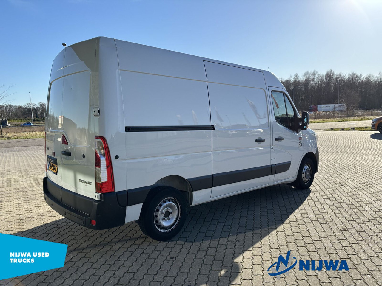 Renault Master T35 150 L3H2 Navigatie + Dubbele schuifde - Furgão: foto 3 Renault Master T35 150 L3H2 Navigatie + Dubbele schuifde - Furgão: foto 3