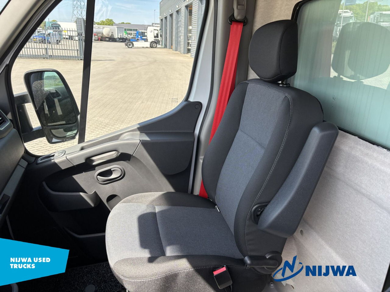 Furgão Renault Master T35 165 Camera + Hulpluchtvering Kasten: foto 14