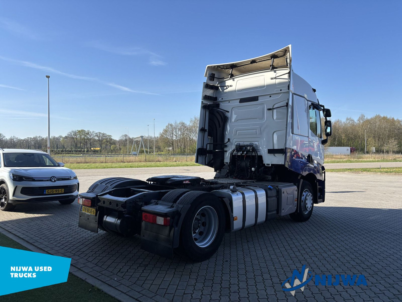 Renault T 460 4x2 Koelkast + Standkachel - Tractor: foto 3 Renault T 460 4x2 Koelkast + Standkachel - Tractor: foto 3