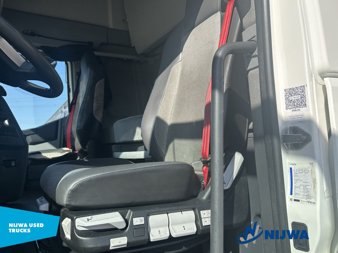 Tractor Renault T 460 4x2 Standkachel + Koelkast: foto 9