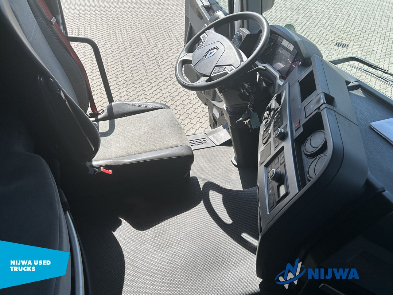 Tractor Renault T 460 4x2 Standkachel + Koelkast: foto 18
