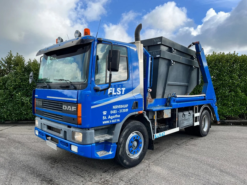 DAF CF 75.250 Euro3 / 2 bakken / Portaalarm / Manual - Camião polibenne: foto 3 DAF CF 75.250 Euro3 / 2 bakken / Portaalarm / Manual - Camião polibenne: foto 3