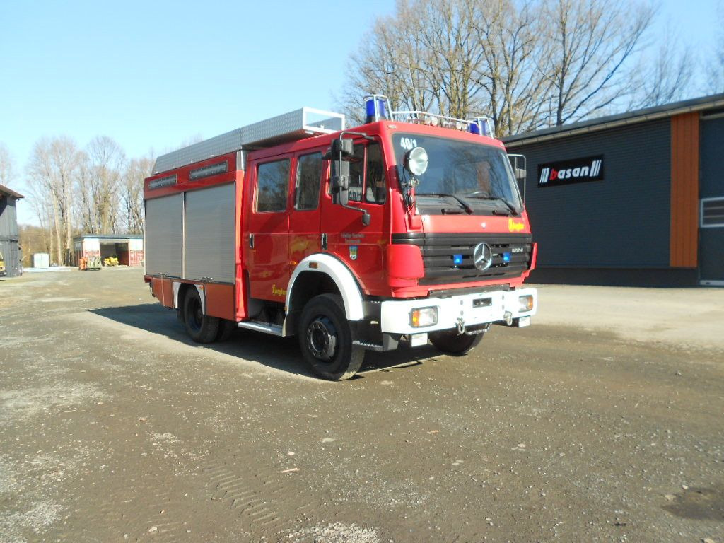 Mercedes-Benz Feuerwehr LF16/12 , MB 1224 AF - Camião: foto 2 Mercedes-Benz Feuerwehr LF16/12 , MB 1224 AF - Camião: foto 2