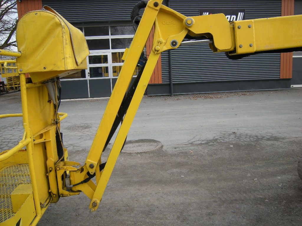 Caminhão com plataforma aérea novo Genie Arbeitsbühne Genie Z 34/22N, 12,5 m: foto 16