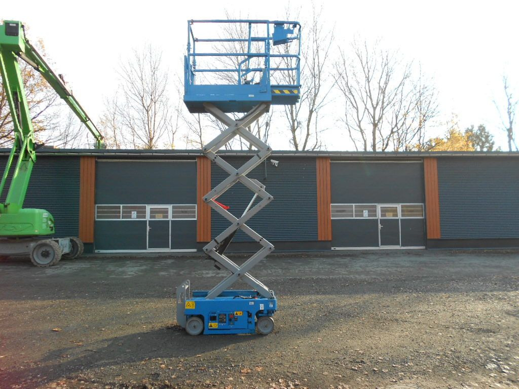 Genie GS 1330, Scherenarbeitsbühne Genie 5,9 m - Plataforma de Tijera/ Plataforma de tesoura: foto 1 Genie GS 1330, Scherenarbeitsbühne Genie 5,9 m - Plataforma de Tijera/ Plataforma de tesoura: foto 1