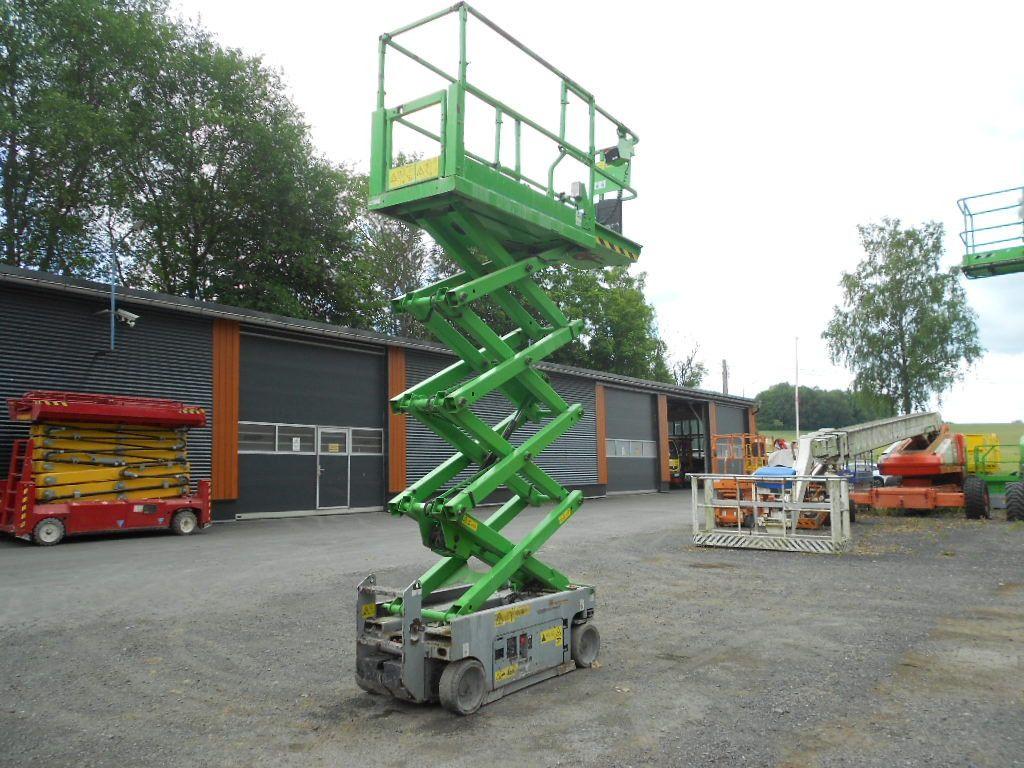 Genie GS 1932, Scherenarbeitsbühne Genie 8 m - Caminhão com plataforma aérea: foto 2 Genie GS 1932, Scherenarbeitsbühne Genie 8 m - Caminhão com plataforma aérea: foto 2